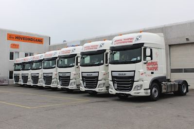 Lastas Trucks Danmark A/S leverer 7 stk. DAF XF 460 FT SSC AS-T til Universal Transport & Flytteforretning