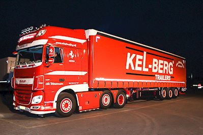 Flot DAF XF 530 FTG SSC med en Kel-Berg 3 akslet gardintrailer til Oles Trucking